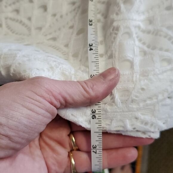 Robbie Bee Signature Sz. L White Eyelet Dress w Unique Sleeves - Picture 5 of 11